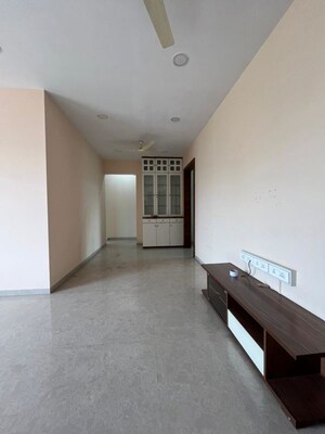 Room in 3 BHK Apartment at Romell Aether, Goregaon East – for Rent