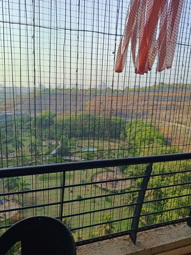 Balcony, k-raheja-heights 3 Bedroom 1100 Sq.Ft. Apartment In Malad East Mumbai 10380088