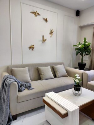 Furnished Amenities in 2 BHK Apartment at Malad West – for Sale