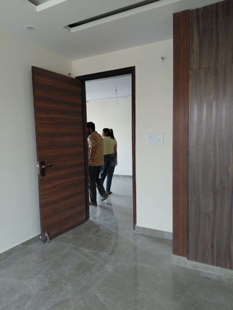 Room, rwa-apartments-sector-41 1 Bedroom 650 Sq.Ft. Builder Floor In Sector 41 Noida 10379572