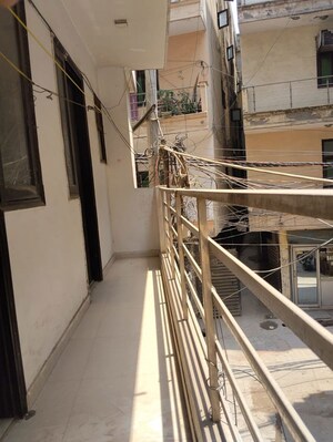 Balcony in 1 RK Builder Floor at Neb Sarai – for Rent