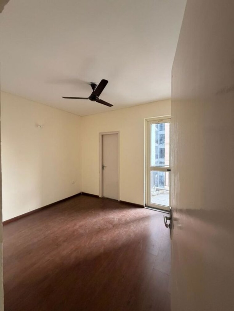 Room, imperia-esfera 4 Bedroom 2600 Sq.Ft. Apartment In Sector 37c Gurgaon 10380149