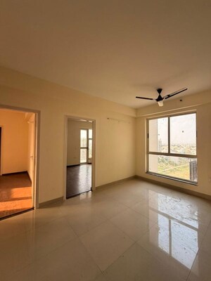Room in 4 BHK Apartment at Imperia Esfera, Sector 37c – for Rent