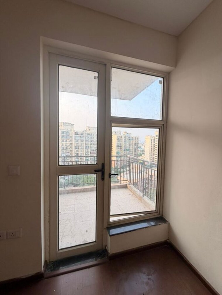 Room, imperia-esfera 4 Bedroom 2600 Sq.Ft. Apartment In Sector 37c Gurgaon 10380149