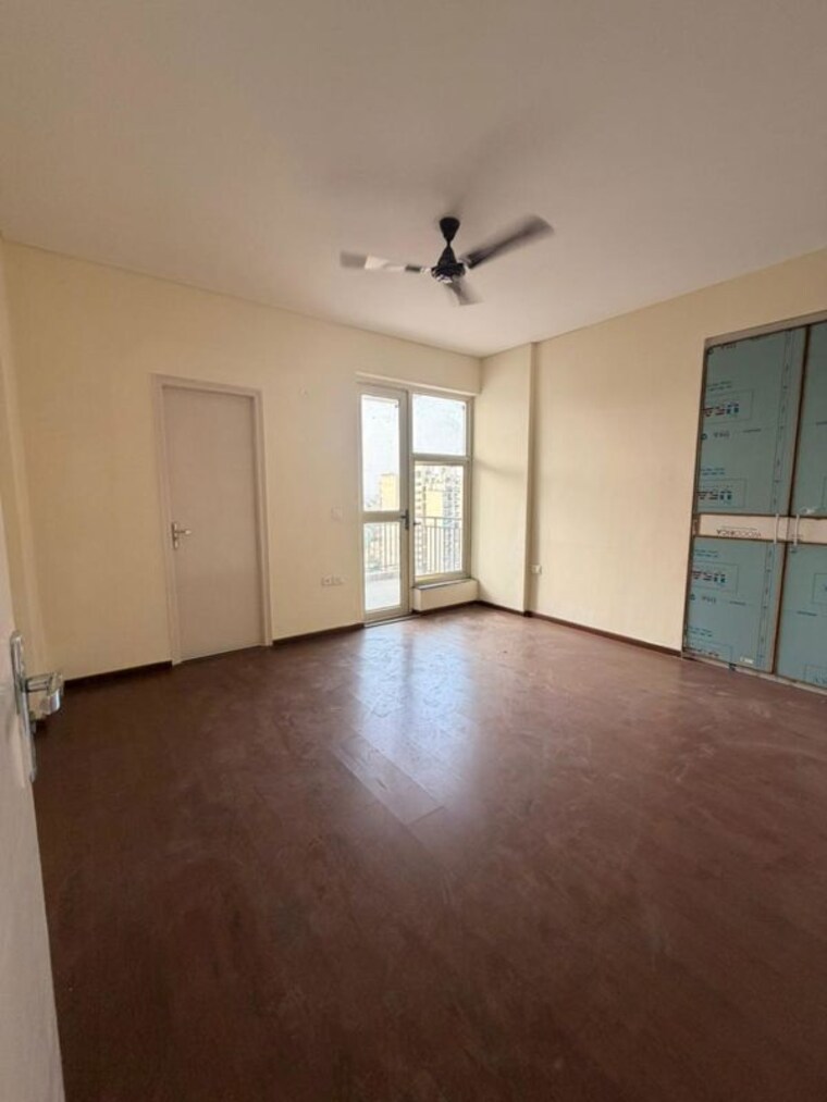Room, imperia-esfera 4 Bedroom 2600 Sq.Ft. Apartment In Sector 37c Gurgaon 10380149