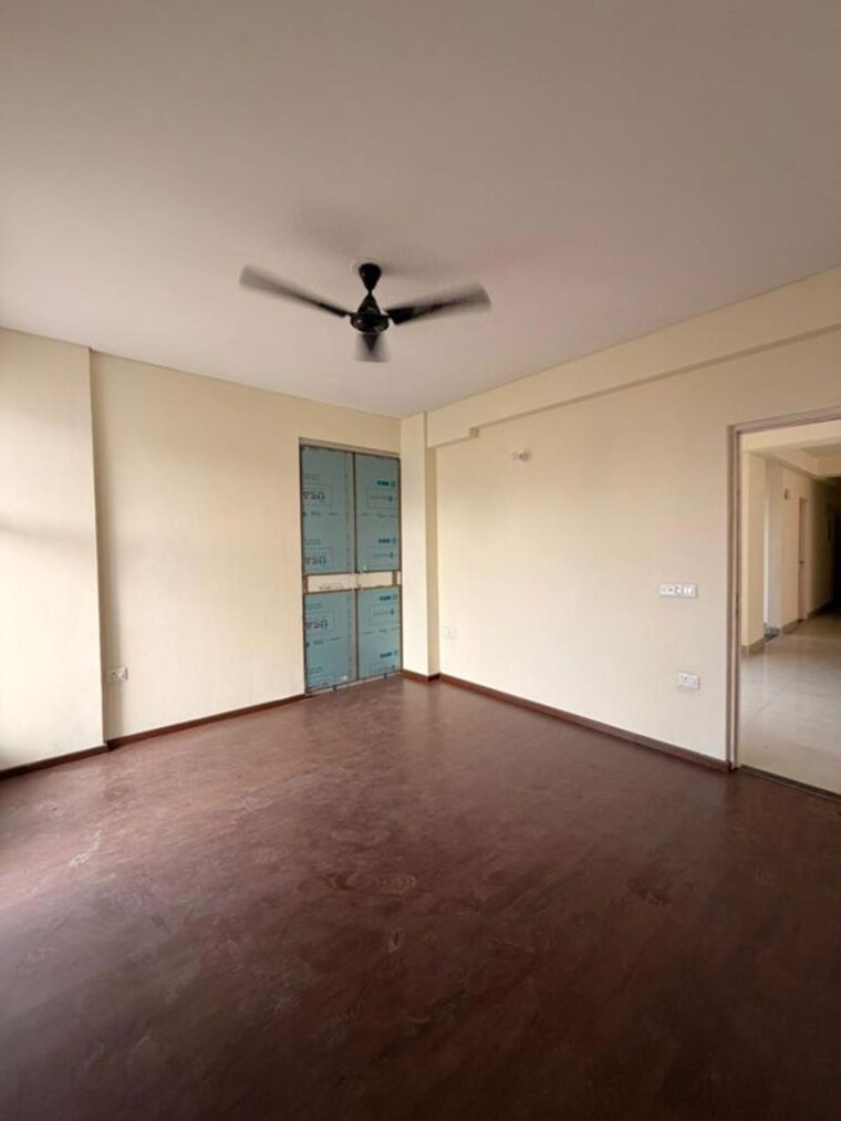 Room, imperia-esfera 4 Bedroom 2600 Sq.Ft. Apartment In Sector 37c Gurgaon 10380149