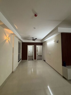 Room in 4 BHK Apartment at Imperia Esfera, Sector 37c – for Rent