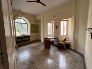 Room in 2.5 BHK Independent House at Sindh Society, Aundh – for Rent