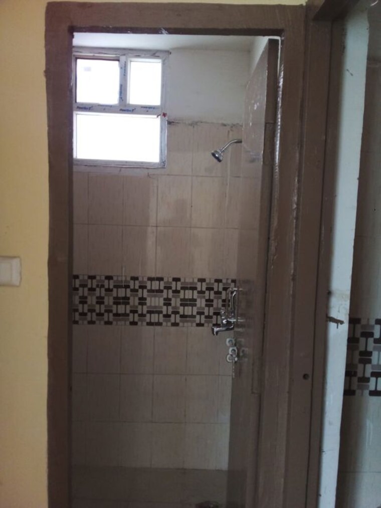Bathroom, srishti-apartments-jankipuram 1 Bedroom 700 Sq.Ft. Apartment In Jankipuram Lucknow 10380122