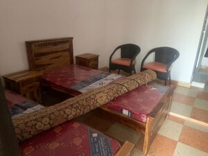 Bedroom in 1 RK Builder Floor at Dlf Phase ii – for Rent
