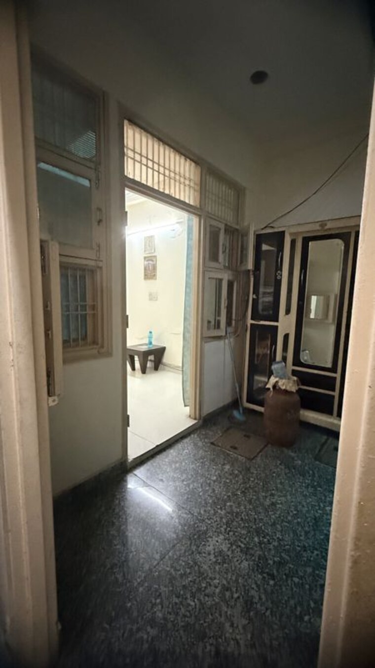Bathroom, ashok-vihar-sector-3 2 Bedroom 1280 Sq.Ft. Builder Floor In Sector 3 Gurgaon 10356996