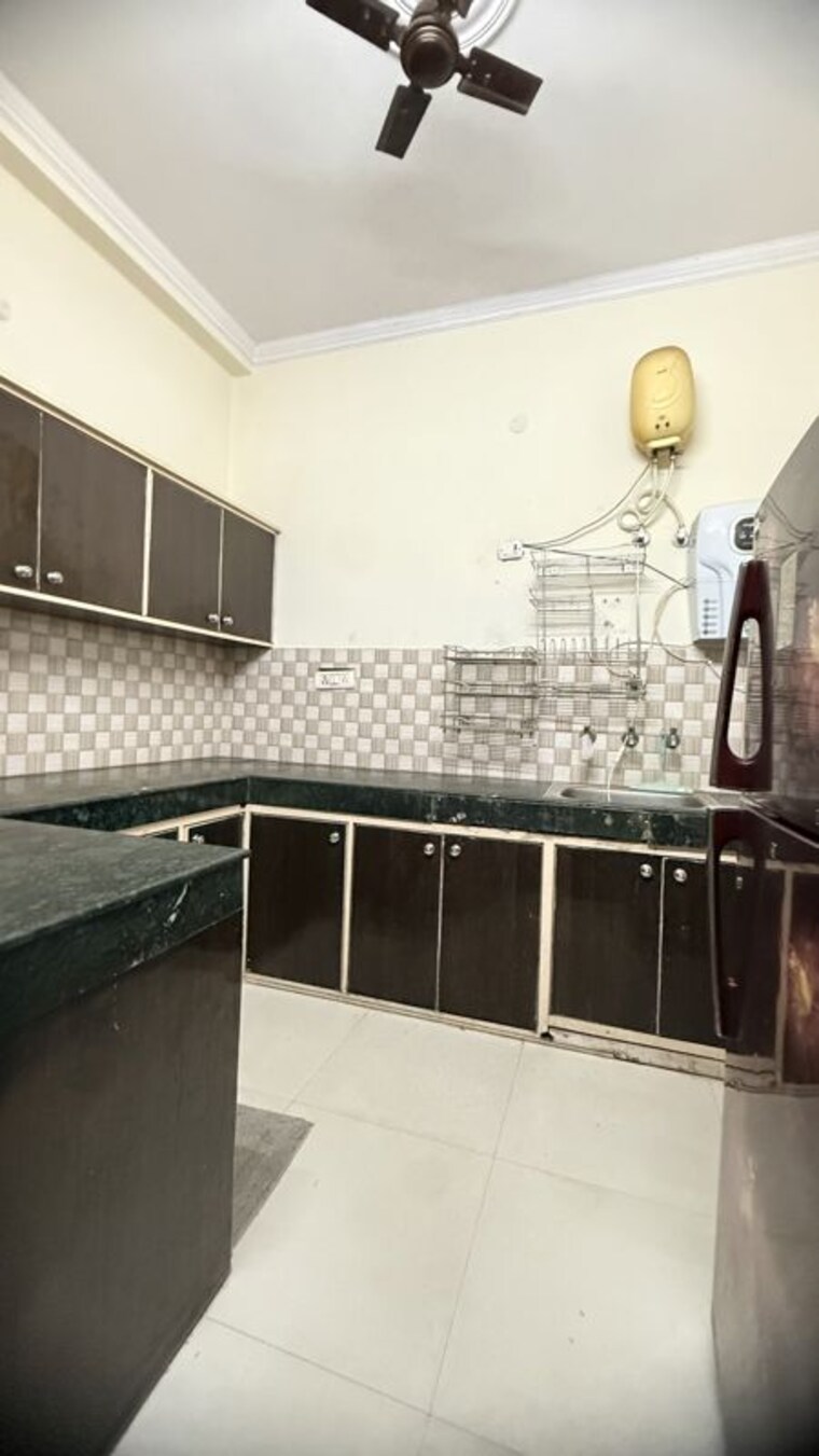 Kitchen, ashok-vihar-sector-3 2 Bedroom 1280 Sq.Ft. Builder Floor In Sector 3 Gurgaon 10356996