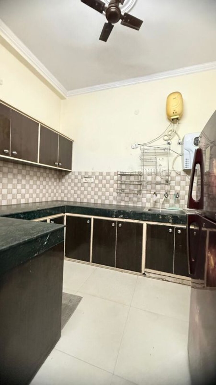 Kitchen, ashok-vihar-sector-3 2 Bedroom 1280 Sq.Ft. Builder Floor In Sector 3 Gurgaon 10356996