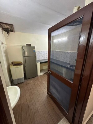 Bathroom in 1 BHK Builder Floor at Ansal Plaza Gurgaon, Palam Vihar – for Rent
