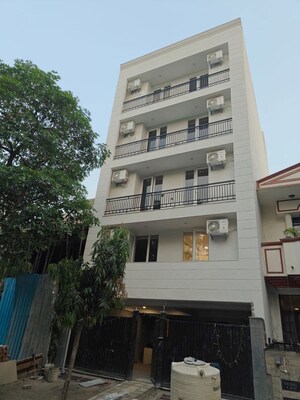 2 BHK Builder Floor – Exterior View View at Dlf Phase ii - for Rent