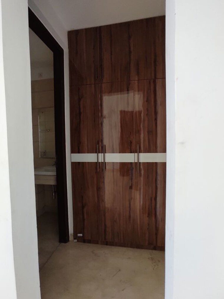 undefined, puri-diplomatic-greens-phase-i 3.5 Bedroom 2200 Sq.Ft. Apartment In Sector 111 Gurgaon 10380199