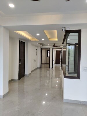 Room in 3 BHK Apartment at Puri Kohinoor, Sector 89 – for Sale