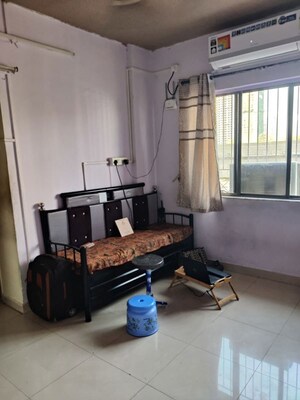 Bedroom in 2 BHK Apartment at Dosti Acres Aster, Wadala East – for Rent