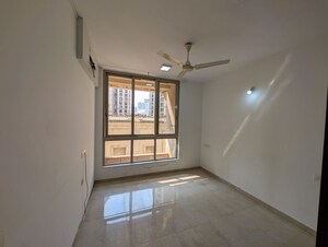 Room in 2.5 BHK Apartment at Hiranandani Estate Rodas Enclave, Ghodbunder Road – for Rent
