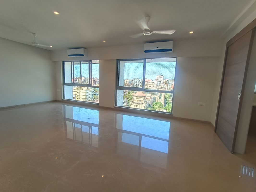 4 BHK + Pooja Room,Servant Room 2000 Sq.Ft. Apartment in Avron V