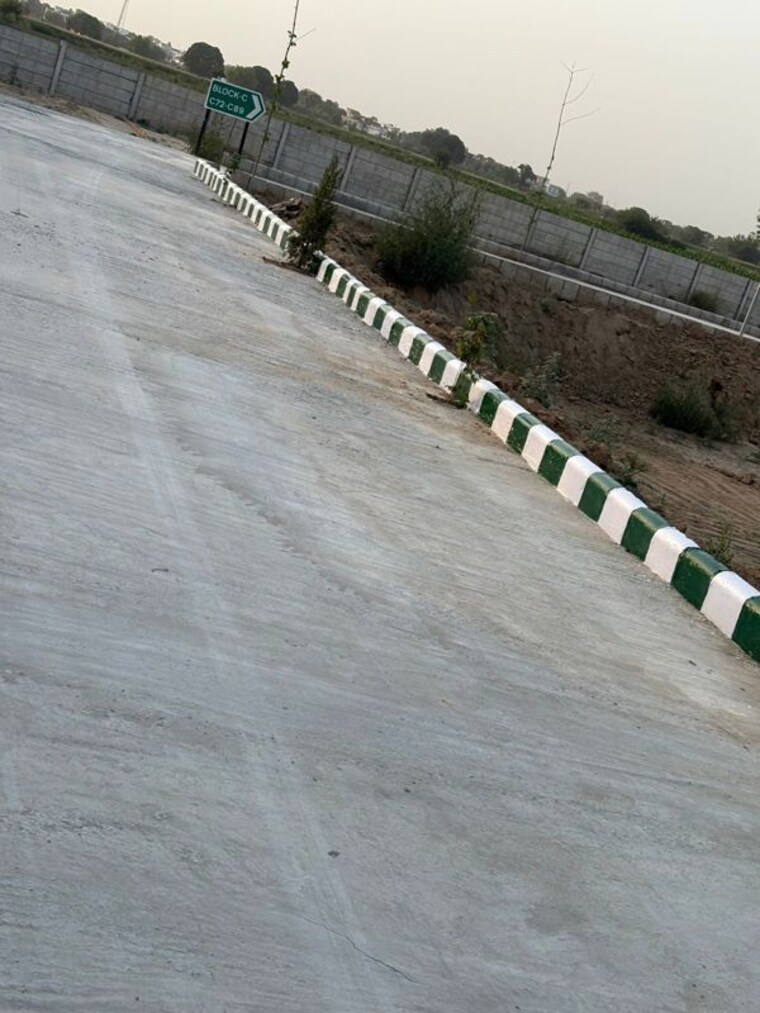 undefined, upsidc site b  95 Sq.Yd. Plot In Upsidc Site B Greater Noida 10380247