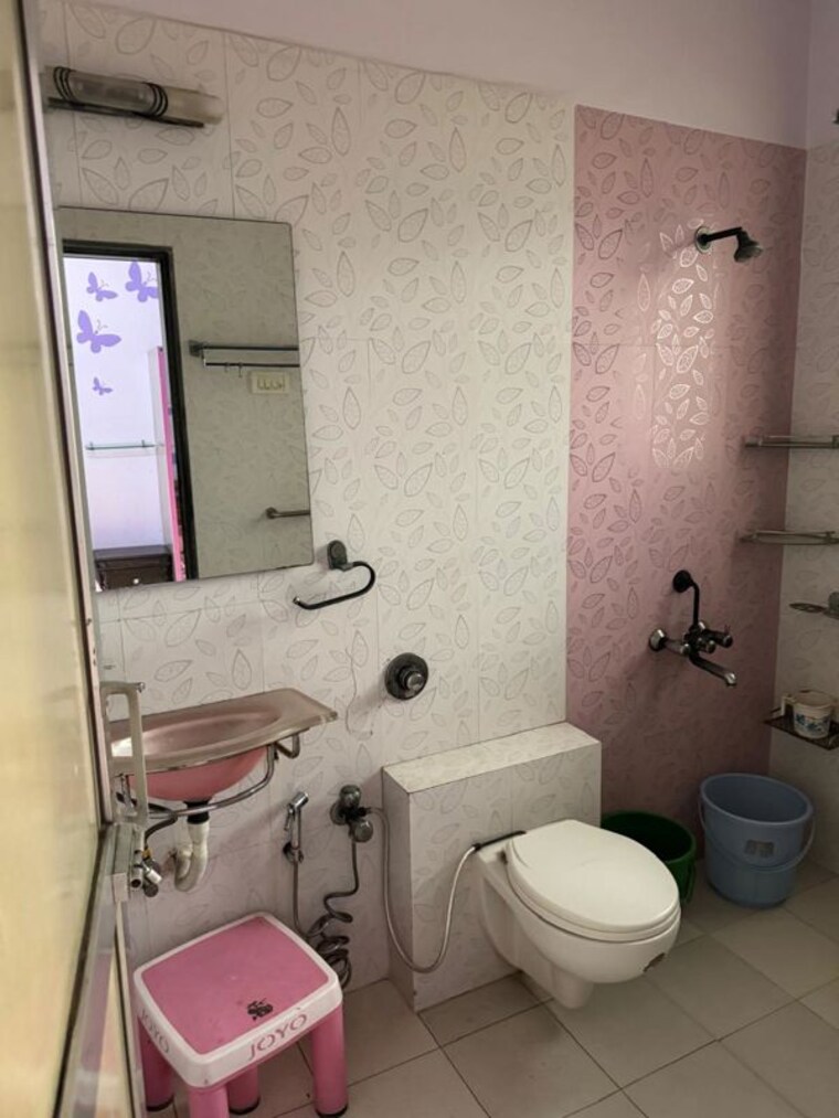 Bathroom, lotus-sky-garden 2.5 Bedroom 950 Sq.Ft. Apartment In Malad West Mumbai 10380248