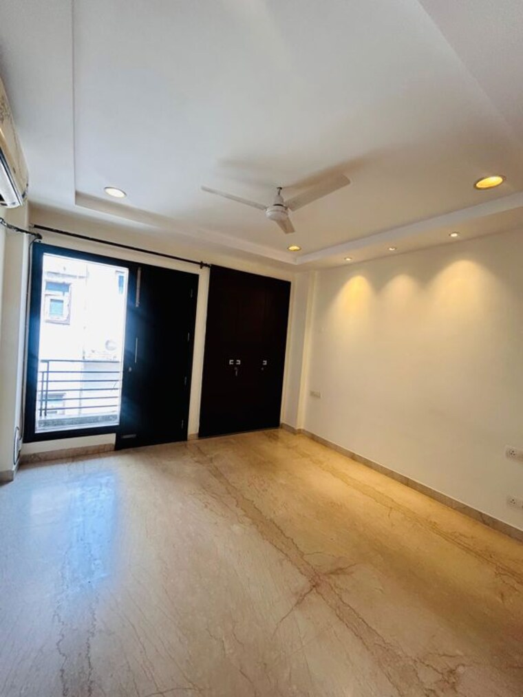 Room, greater kailash i 3 Bedroom 1872 Sq.Ft. Builder Floor In Greater Kailash I Delhi 10380259