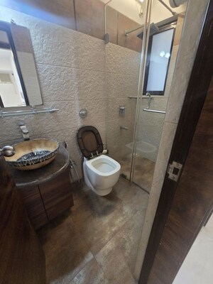 Bathroom in 4 BHK Apartment at Prabhadevi CHS, Prabhadevi – for Rent