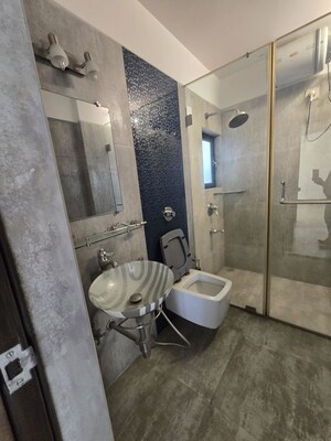 Bathroom in 4 BHK Apartment at Prabhadevi CHS, Prabhadevi – for Rent