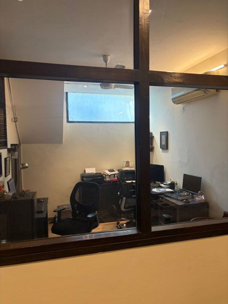 Gym, east of kailash Commercial Office Space 1520 Sq.Ft. In East Of Kailash Delhi 10380241