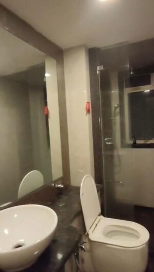 Furnished Amenities in 2 BHK Apartment at Kandivali East – for Rent