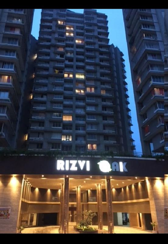 2 BHK Apartment For Rent in Kandivali East