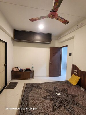 Kitchen in 2.5 BHK Apartment at Lotus Sky Garden, Malad West – for Rent