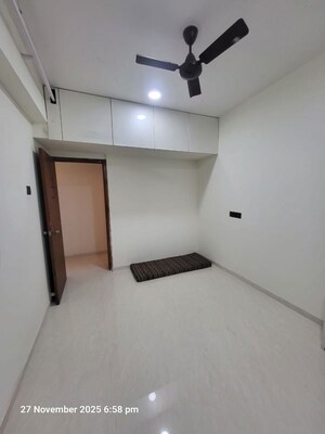 Room in 2.5 BHK Apartment at Lotus Sky Garden, Malad West – for Rent