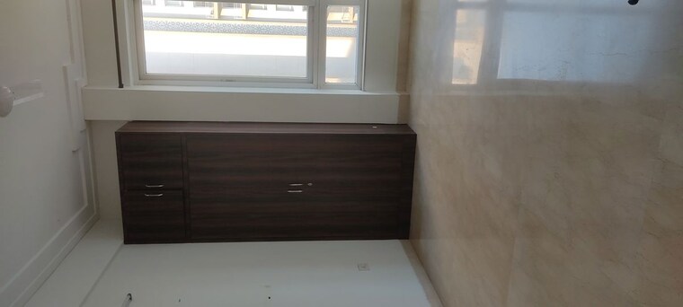 Room, puri-diplomatic-greens-phase-i 3.5 Bedroom 2200 Sq.Ft. Apartment In Sector 111 Gurgaon 10380237