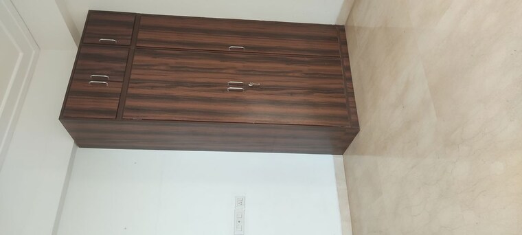Room, puri-diplomatic-greens-phase-i 3.5 Bedroom 2200 Sq.Ft. Apartment In Sector 111 Gurgaon 10380237