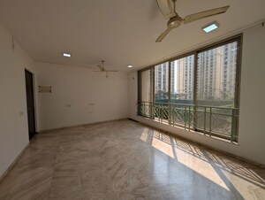 2.5 BHK Apartment For Sale in Hiranandani Estate Rodas Enclave, Ghodbunder Road