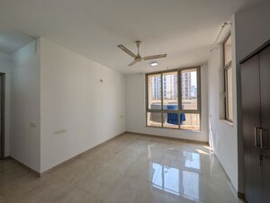 Room in 2.5 BHK Apartment at Hiranandani Estate Rodas Enclave, Ghodbunder Road – for Sale