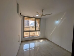 Room in 2.5 BHK Apartment at Hiranandani Estate Rodas Enclave, Ghodbunder Road – for Sale