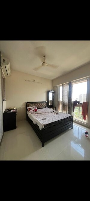 Bedroom in 1.5 BHK Apartment at Vijay Orovia, Ghodbunder Road – for Rent