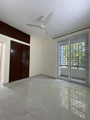 2 BHK Builder Floor For Rent in South City 2