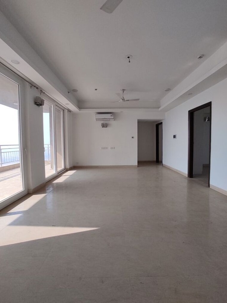 Room, puri-diplomatic-greens-phase-i 4 Bedroom 2950 Sq.Ft. Apartment In Sector 111 Gurgaon 10380301