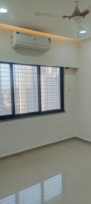 Bedroom in 2.5 BHK Apartment at Nirmal Zircon, Mulund West – for Rent