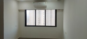 Master Bedroom in 2.5 BHK Apartment at Nirmal Zircon, Mulund West – for Rent