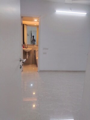Room in 1 BHK Apartment at Hiranandani Estate Solitaire C, Ghodbunder Road – for Rent
