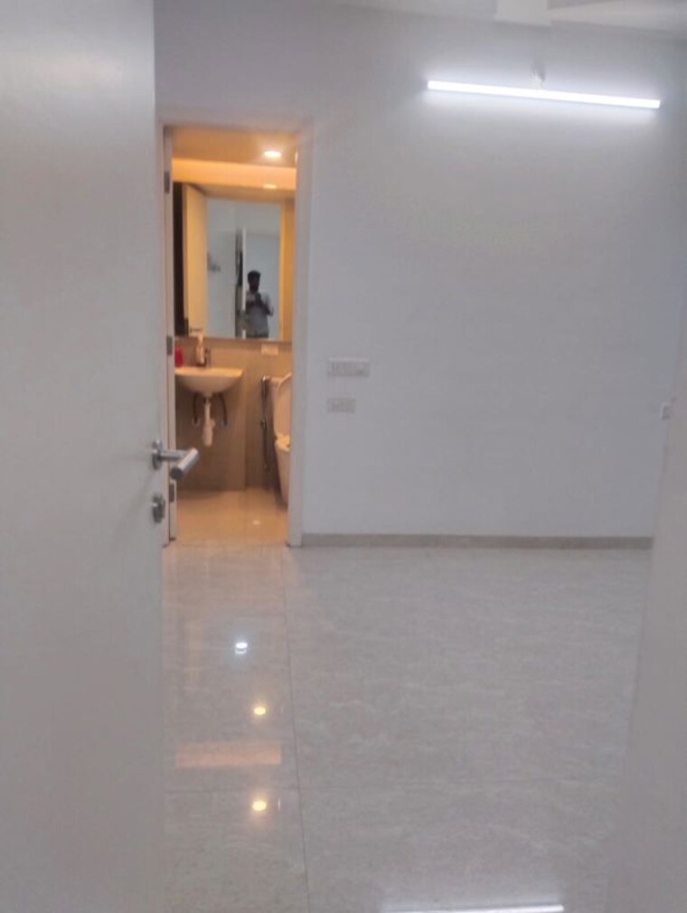 Room, hiranandani-estate-solitaire-c 1 Bedroom 404 Sq.Ft. Apartment In Ghodbunder Road Thane 10380331