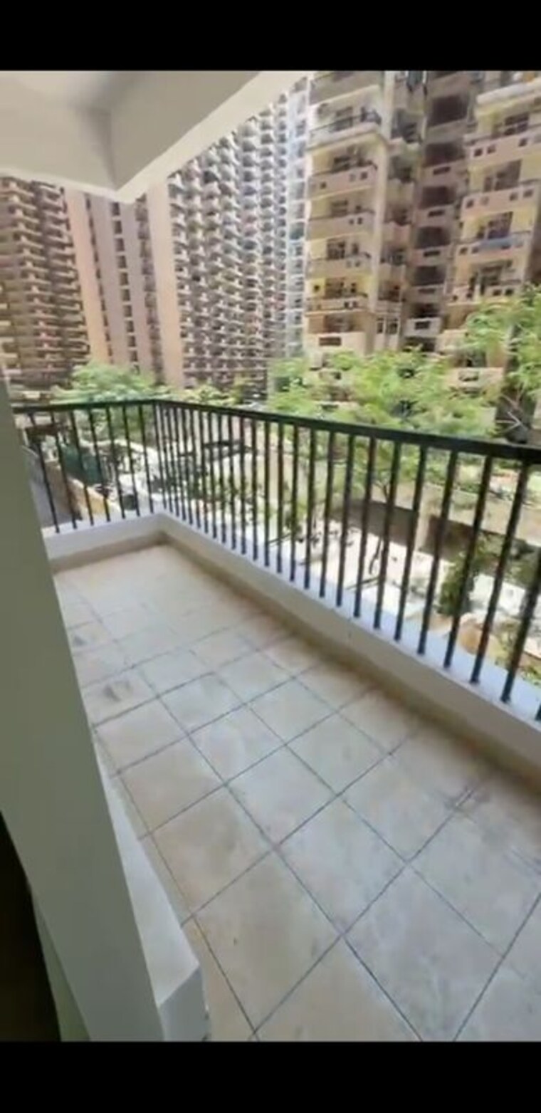 Balcony, gaur-city-2-12th-avenue 2 Bedroom 1055 Sq.Ft. Apartment In Sector 16c Greater Noida Greater Noida 10380329