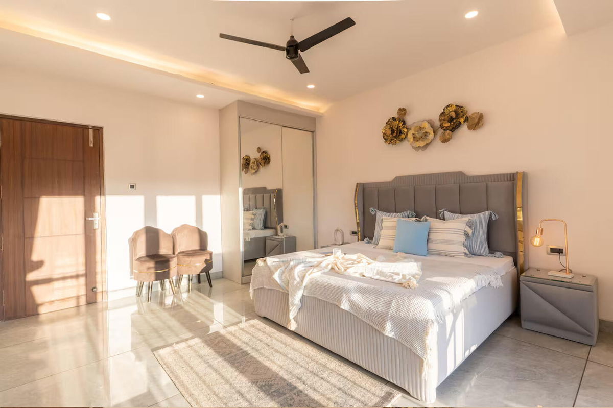 3 BHK 2090 Sq.Ft. Builder Floor in Cliffton Valley