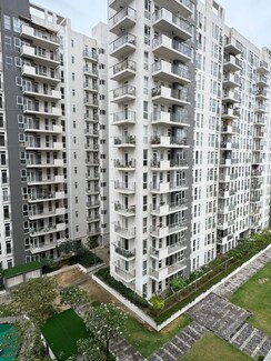 2.5 BHK + Study Room Apartment For Sale in Ireo The Corridors