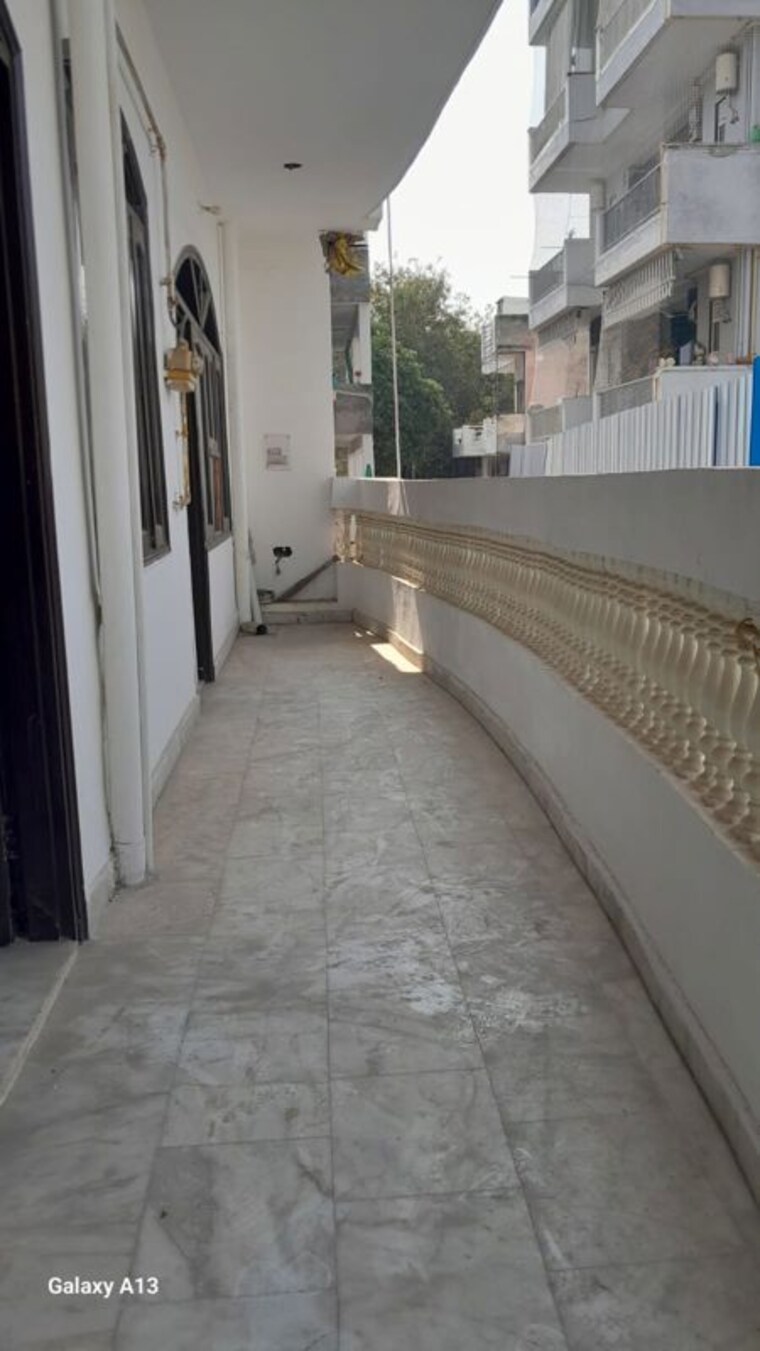 Balcony, sector 22b 2 Bedroom 1200 Sq.Ft. Builder Floor In Sector 22b Gurgaon 10380338